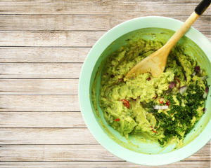 Delicioso Guacamole con los beneficios de la Espirulina